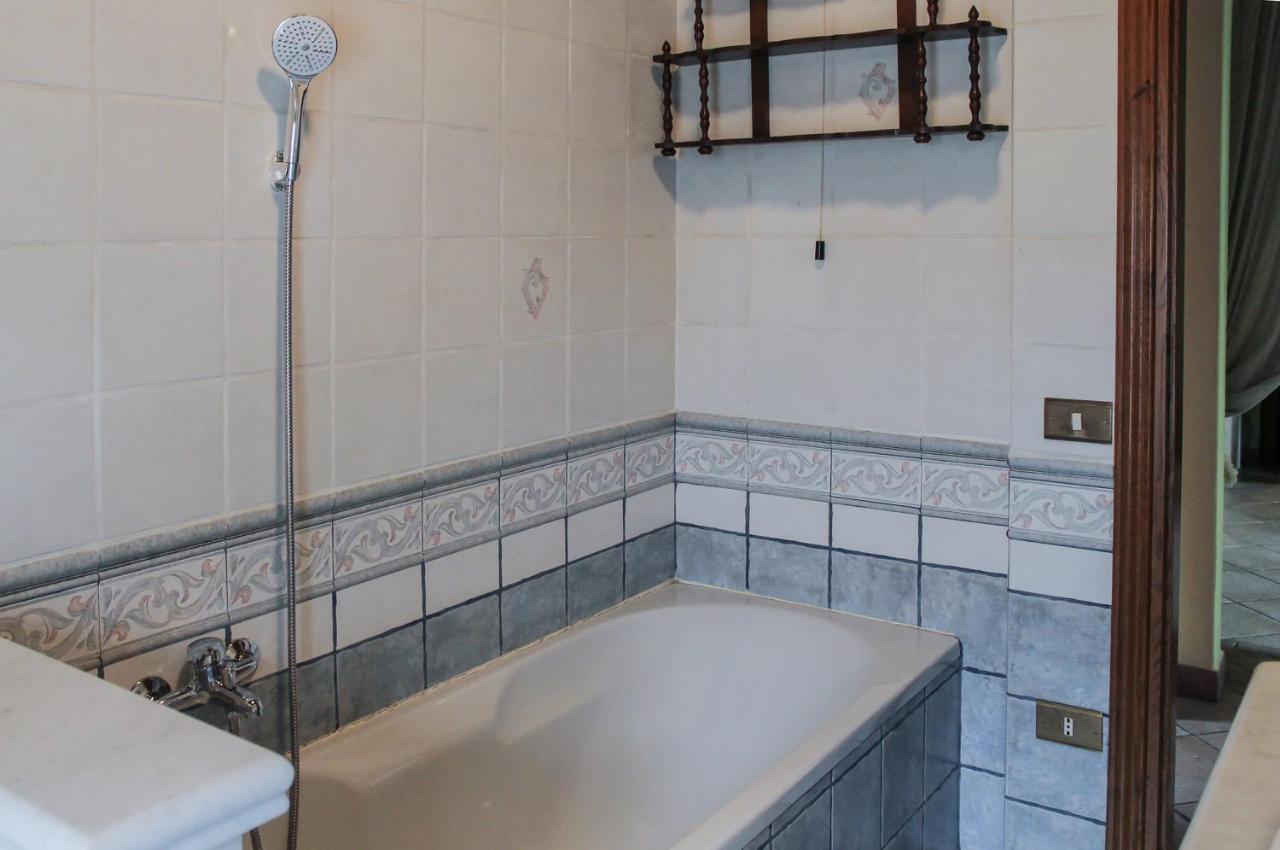 Comfy Near The Station With Balcony!