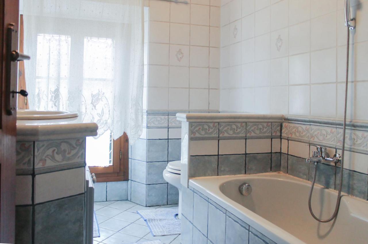 Comfy Near The Station With Balcony! Apartment